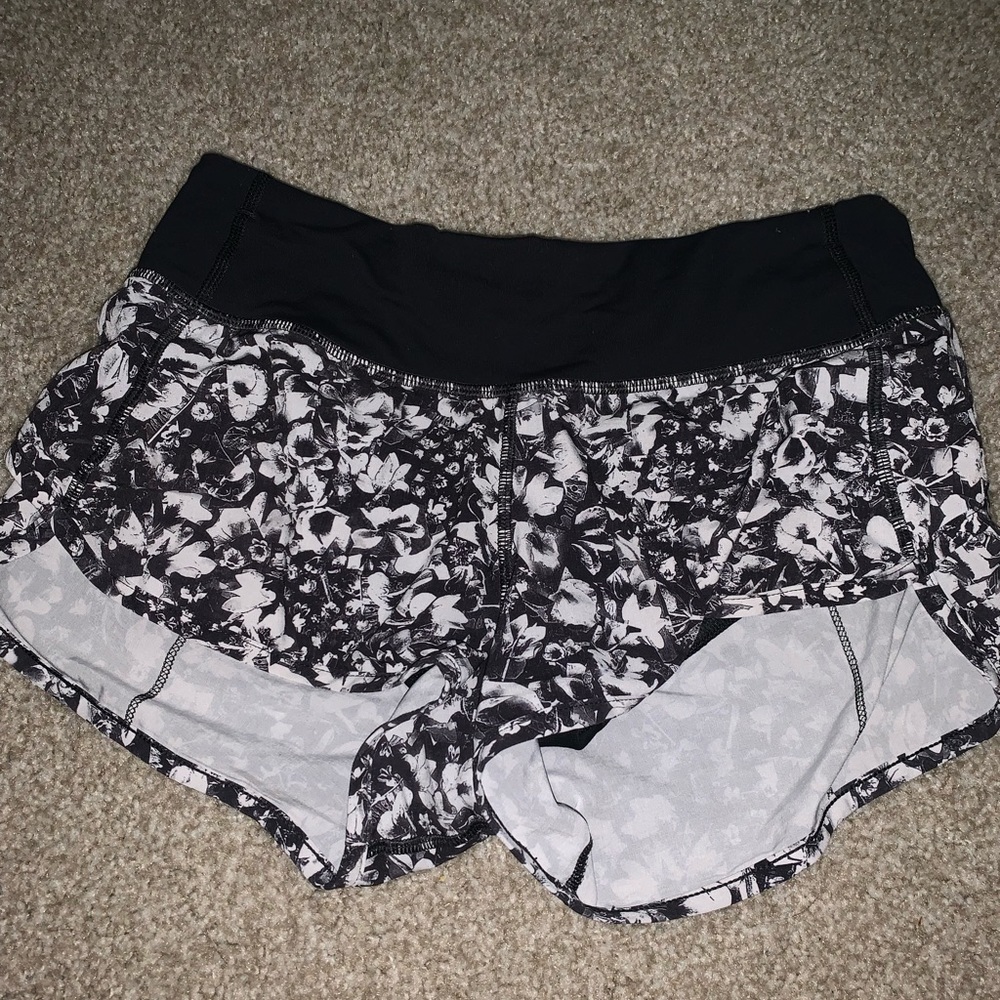 Lululemon speed up short 2.5”